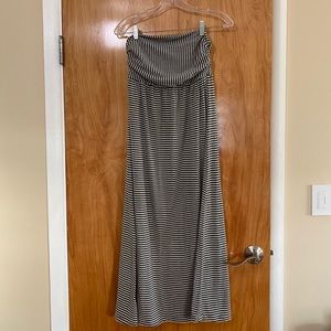 Hourglass Lilly Grey/White Maxi Dress, Size M